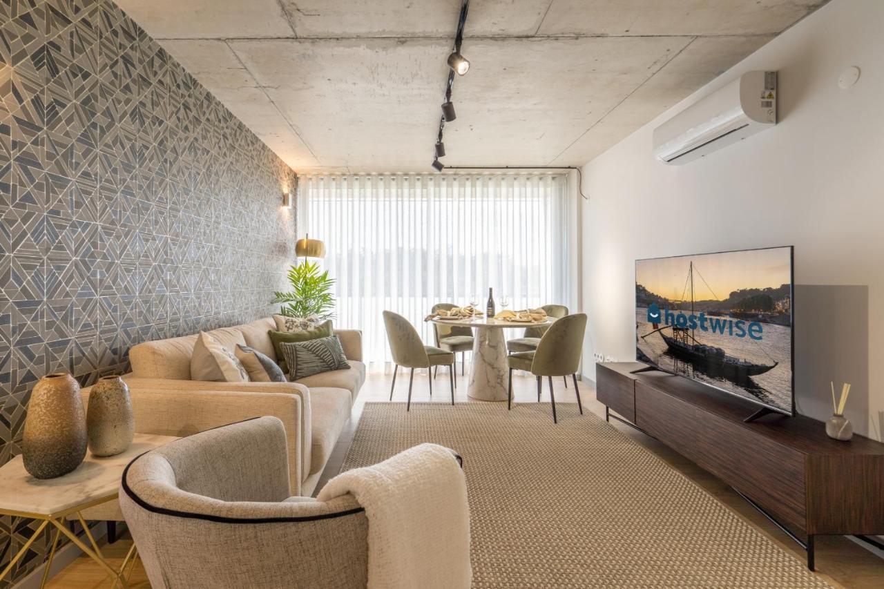 Host Wise - Luxurious Impressive Apartment - Balcony And Pool فيلا نوفا دي غايا المظهر الخارجي الصورة