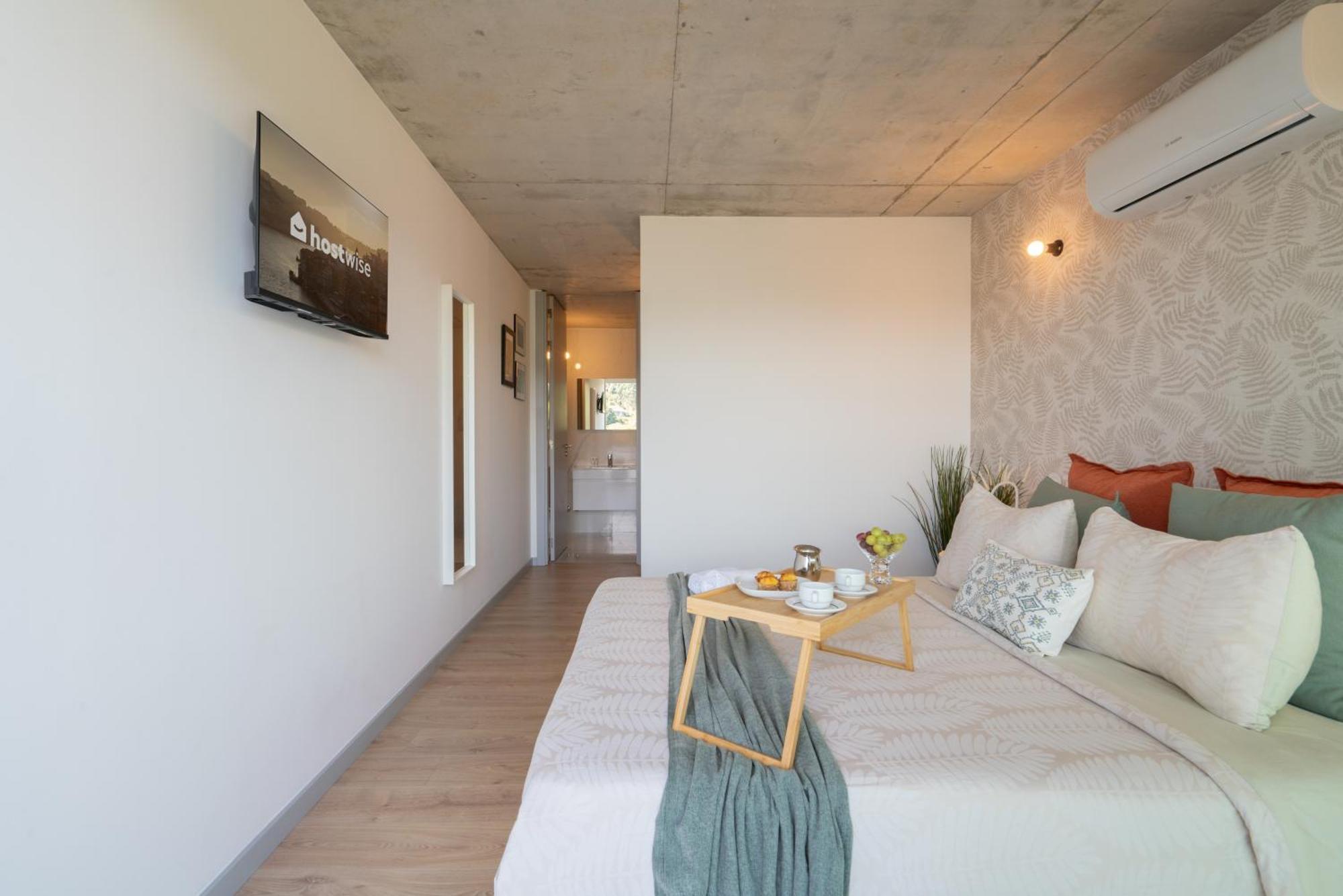 Host Wise - Luxurious Impressive Apartment - Balcony And Pool فيلا نوفا دي غايا الغرفة الصورة