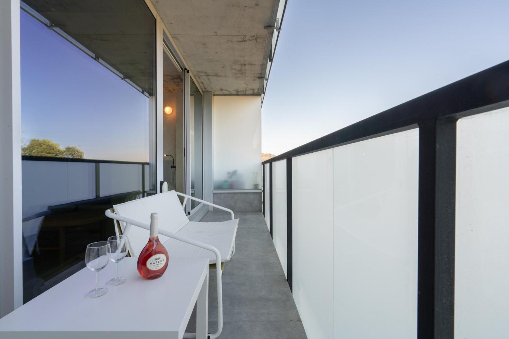 Host Wise - Luxurious Impressive Apartment - Balcony And Pool فيلا نوفا دي غايا الغرفة الصورة